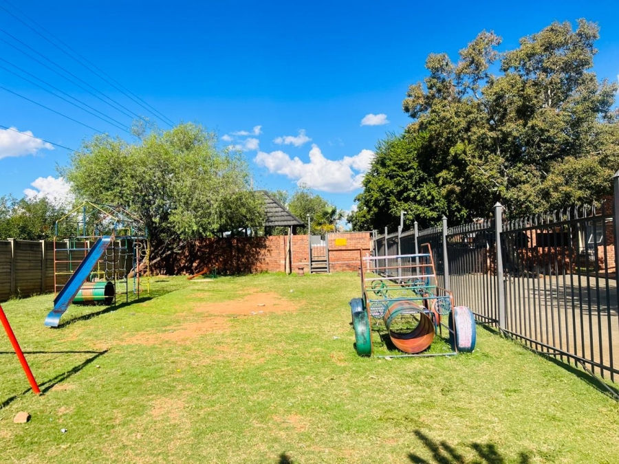 3 Bedroom Property for Sale in Langenhovenpark Free State